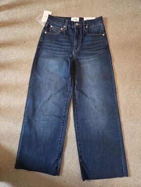 NWT Unpublished Greta Mid Rise Cropped Wide Leg